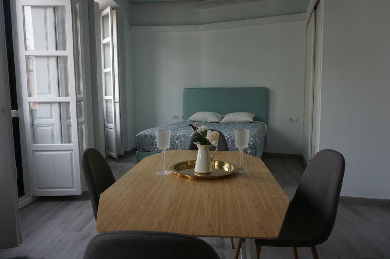Apartamentos Mediterranea Centro Málaga Exteriör bild